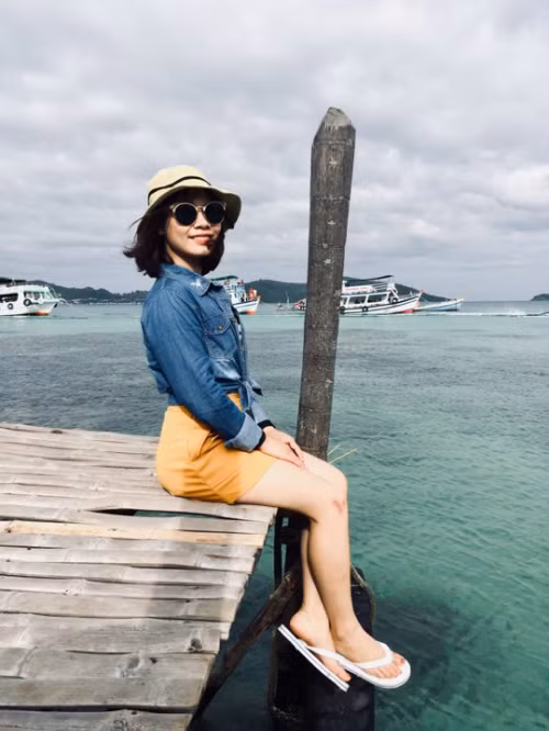  Hương Giang cho rằng, người trẻ nên đi ra ngoài nhiều hơn, để khám phá bản thân và thay đổi tích cực - Ảnh: NVCC