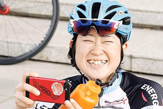 Nét duyên dáng của Tsubasa Makise, đội Hà Lan