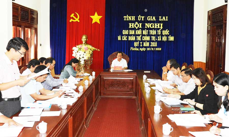Hội nghị giao ban khối MTTQ và các tổ chức chính trị-xã hội tỉnh. Ảnh: T.N  Hội nghị giao ban khối MTTQ và các tổ chức chính trị-xã hội tỉnh.Ảnh: T.N