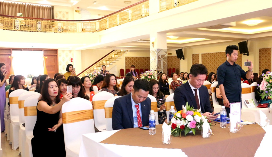 Buổi lễ thu hút sự quan tâm của nhiều chị em trên địa bàn huyện Chư Sê và các huyện lân cận. Ảnh: Q.T