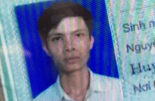Chân dung nghi phạm Long trên giấy chứng minh nhân dân (Ảnh: C.A)