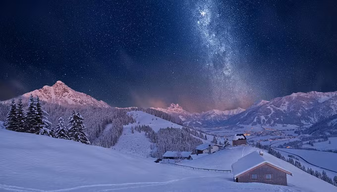  Vào mùa đông, các ngọn núi ở Tyrol được nhiều du khách ghé thăm để trượt tuyết.