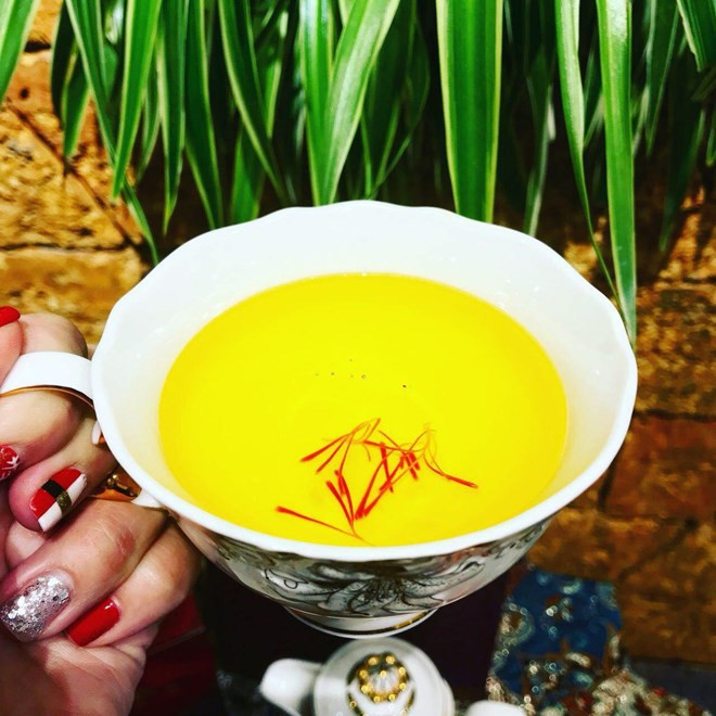 Saffron vừa tốt cho sức khỏe, vừa có tác dụng làm đẹp và là một loại gia vị. (Ảnh: saffronviet.com)