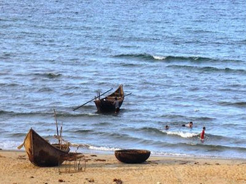 Vớt được thi thể thanh niên nổi trên biển. Vớt được thi thể thanh niên nổi trên biển.