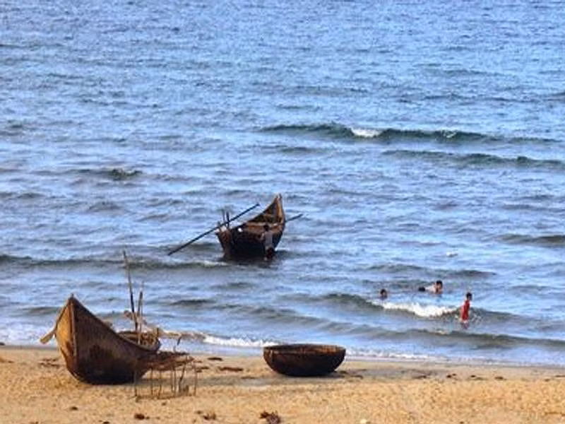 Vớt được thi thể thanh niên nổi trên biển.