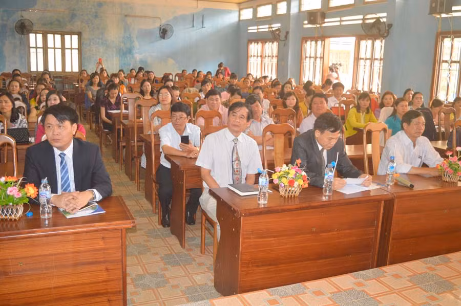  Toàn cảnh buổi khai giảng. Ảnh: Đinh Yến