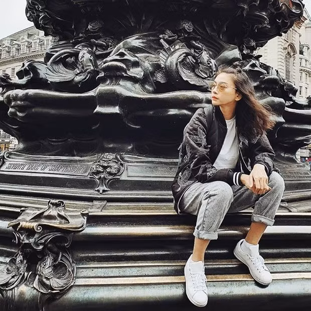 Liệu có ai tin rằng ''đả nữ'' Ngô Thanh Vân đã cán mốc U40 với gu thời trang bụi bặm, cá tính như thế này?