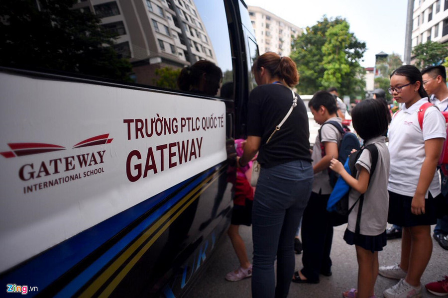 Nhiều người đặt câu hỏi đằng sau cái mác quốc tế và học phí lên tới hàng trăm triệu đồng một năm của trường Gateway, trách nhiệm của nhân viên nhà trường nằm ở đâu? Ảnh: Duy Hiệu. Nhiều người đặt câu hỏi đằng sau cái mác quốc tế và học phí lên tới hàng trăm triệu đồng một năm của trường Gateway, trách nhiệm của nhân viên nhà trường nằm ở đâu? Ảnh: Duy Hiệu.
