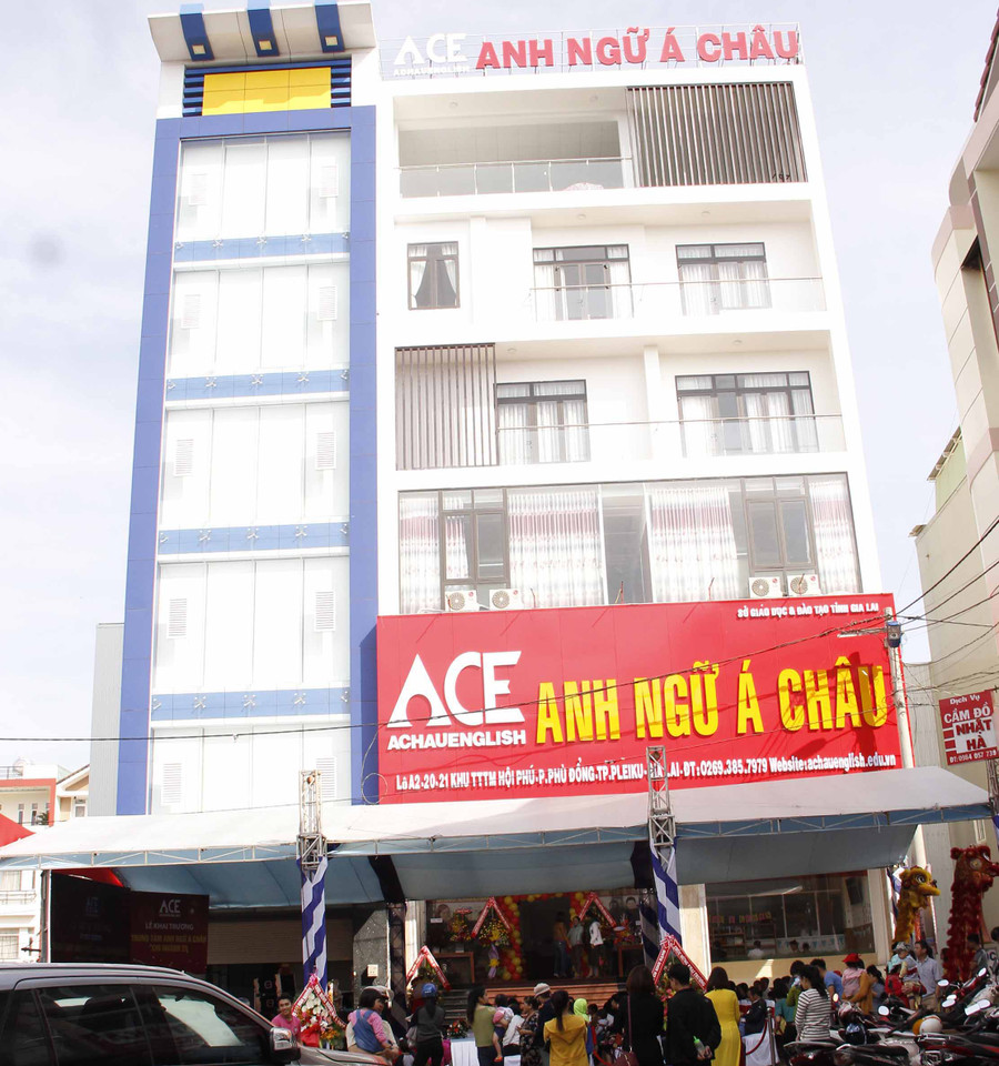 Cơ sở của Trung tâm Anh ngữ Á Châu tại khu Trung tâm Thương mại Hội Phú, TP.Pleiku. Ảnh: Hồng Thủy