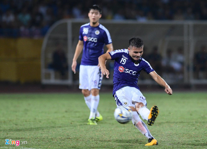  Quang Hải lập cú đúp bàn thắng đẳng cấp giúp CLB Hà Nội giành chiến thắng tại trận bán kết liên khu vực của AFC Cup 2019. Ảnh: Thế Anh.