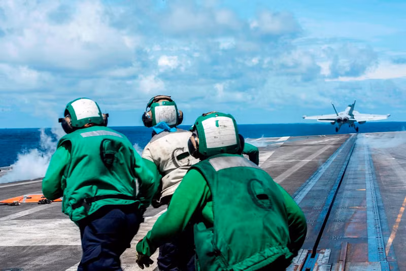  Hoạt động diễn tập trên tàu sân bay USS Ronald Reagan. Ảnh: Facebook