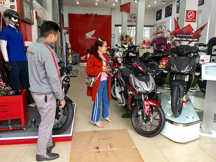  Gian trưng bày sản phẩm của Honda Đức Dung (TP. Pleiku). Ảnh: H.D
