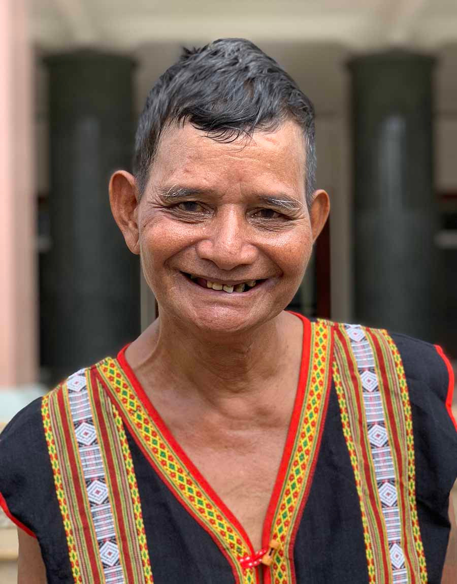 Nghệ nhân Đinh Rung. Ảnh: M.C