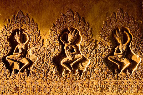 Tượng vũ nữ Apsara.