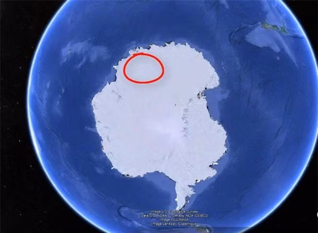 Mới đây, nhóm thợ săn vật thể bay lại công bố những hình ảnh nghi ngờ tàu người ngoài hành tinh đang ẩn náu ở Nam Cực