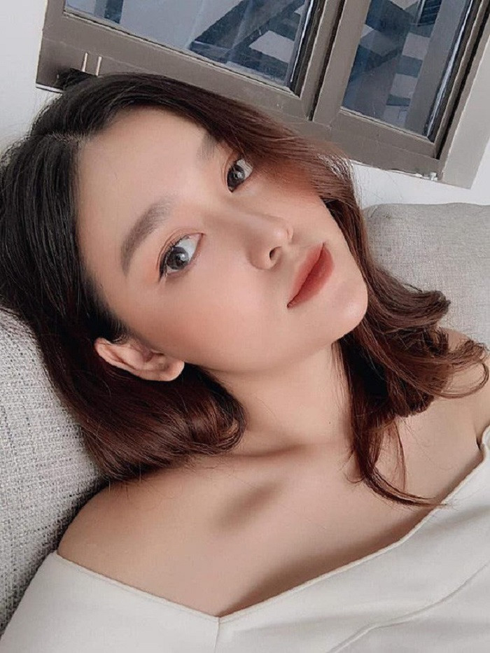 Trong cuộc sống đời thường, Tường San thích diện những trang phục đơn giản, năng động. Vì là người mẫu ảnh và gia đình có truyền thống làm thời trang nên cô nàng định hình phong cách cho mình rất rõ ràng, song song đó Tường San cũng thử nghiệm nhiều phong cách khác.