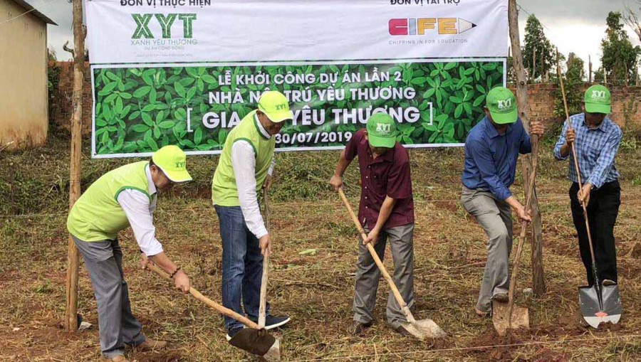 Lễ khởi công xây dựng nhà ở bán trú Trường phổ thông dân tộc bán trú THCS Lơ Pang. Ảnh: Hà Phương