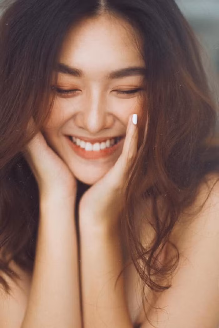 Người đẹp cũng được nhận xét là có nhiều nét giống Tăng Thanh Hà.