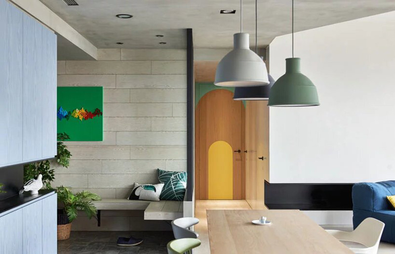  Cả nhà bếp và phòng ăn đều được làm từ nhiều loại vật liệu khác nhau.