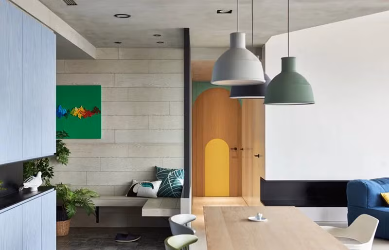  Cả nhà bếp và phòng ăn đều được làm từ nhiều loại vật liệu khác nhau.