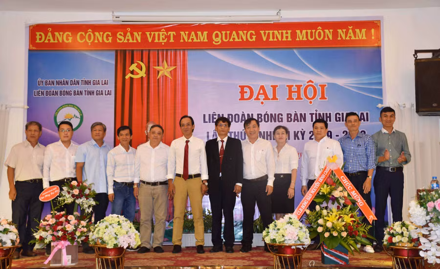 Ban Chấp hành ra mặt tại đại hội. Ảnh: Hà Phương