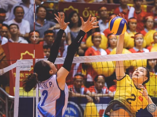 Ở vị trí chuyền hai, ngoài tấn công thì ở vị trí này, Kim Thanh còn phải đảm nhận vai trò chắn bóng, chuyền một, phòng thủ và cả kiến tạo các đường chuyền cho các đồng đội tấn công. 