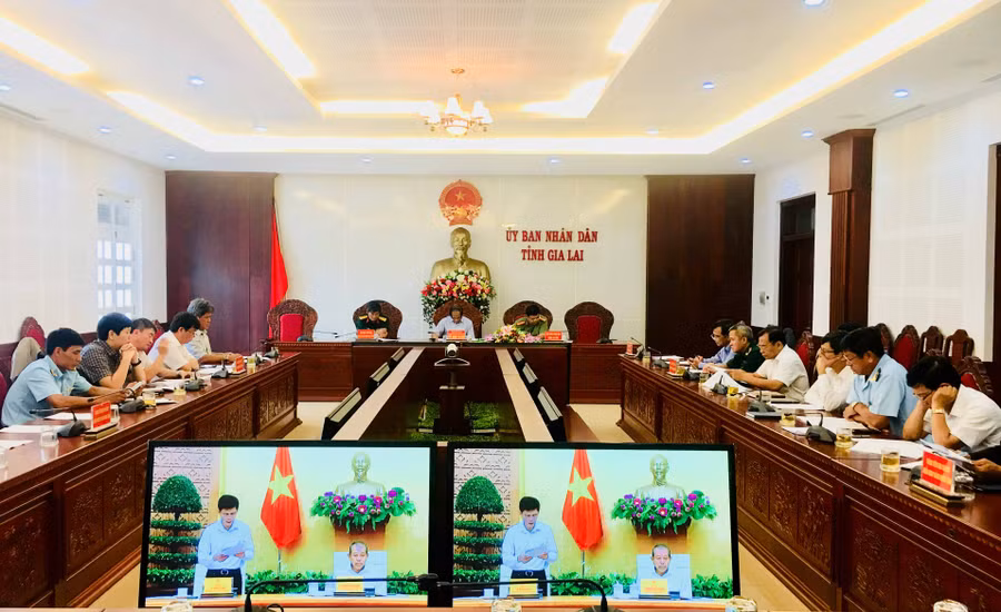 Điểm cầu tỉnh Gia Lai tham gia Hội nghị trực tuyến sơ kết công tác bảo đảm an ninh, an toàn hàng không dân dụng. Ảnh: Lê Hòa