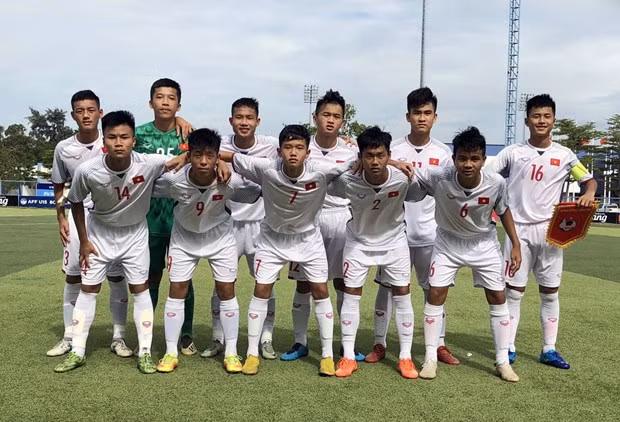 Với chiến thắng 3-0 trước U15 Myanmar, U15 Việt Nam tiếp tục duy trì sức cạnh tranh trong cuộc đua giành vé đi tiếp tại bảng A giải U15 Đông Nam Á 2019 với U15 Timor Leste và U15 Indonesia.