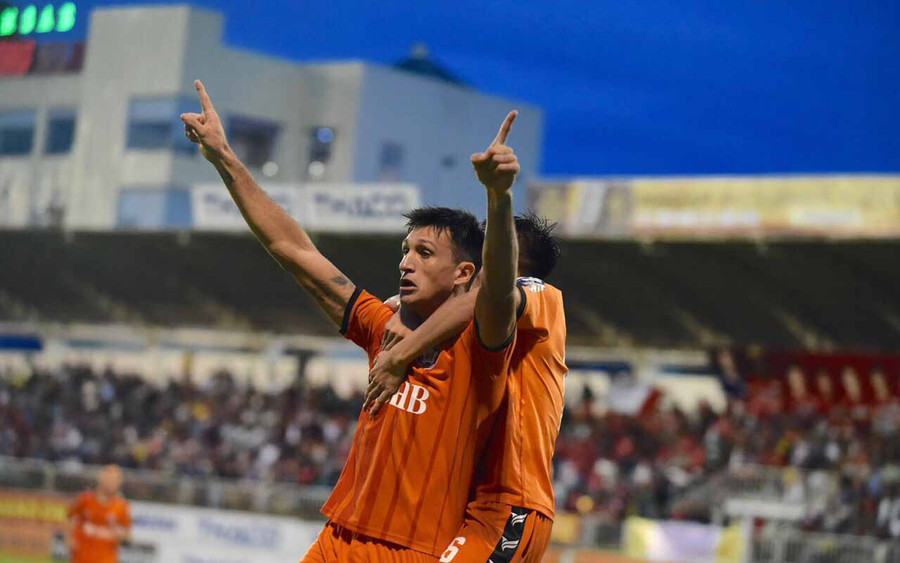 Đỗ Merlo đã mở tỷ số cho đội khách nhưng không đủ để mang lại chiến thắng. Ảnh: Văn Ngọc 