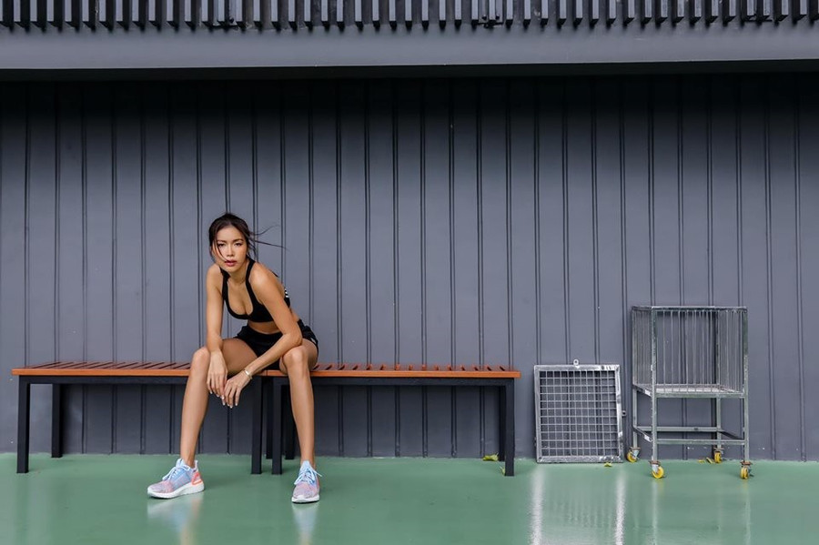 Người hâm mộ dành lời khen ngợi cho thân hình săn chắc, nóng bỏng của Minh Tú. Ảnh: FBNV