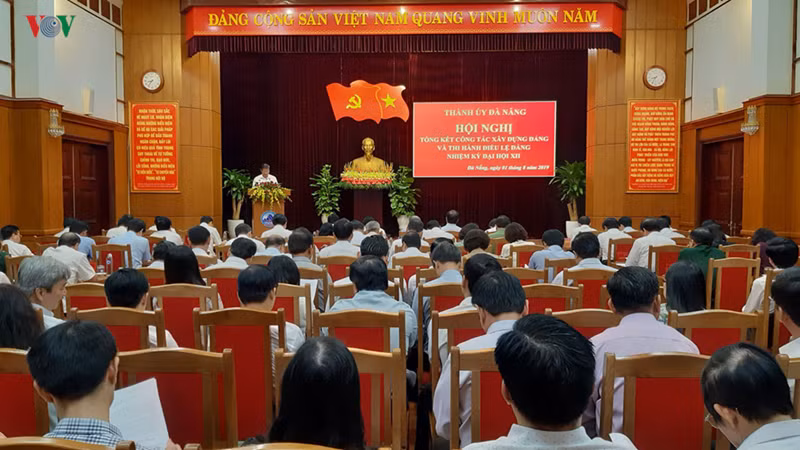 Hội nghị Tổng kết công tác xây dựng Đảng và thi hành Điều lệ Đảng nhiệm kỳ 2015-2020 của Thành ủy Đà Nẵng (Ảnh: Đình Thiệu)