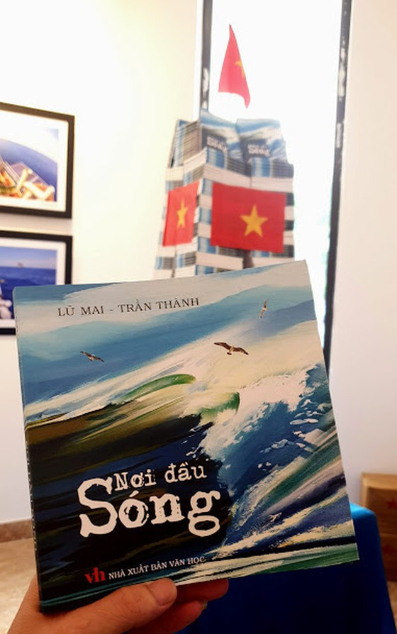  “Nơi đầu sóng”- những trang viết giàu cảm xúc về biển đảo quê hương