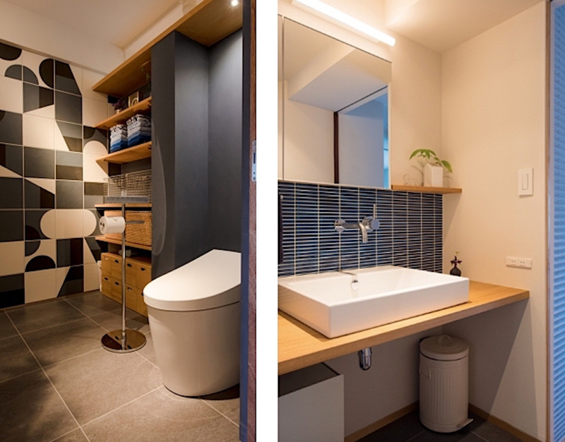 Một chút hơi hướng biển được gợi nhắc qua màu xanh dương, biến phòng tắm thành một không gian mát mẻ. Một chút hơi hướng biển được gợi nhắc qua màu xanh dương, biến phòng tắm thành một không gian mát mẻ.