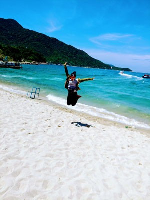 Biển xanh, cát trắng đem đến cảm giác thư giãn tuyệt vời Biển xanh, cát trắng đem đến cảm giác thư giãn tuyệt vời