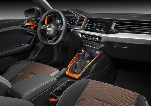 Nội thất xe nhiều tiện nghi, được thiết kế hoàn toàn mới Nội thất xe nhiều tiện nghi, được thiết kế hoàn toàn mới