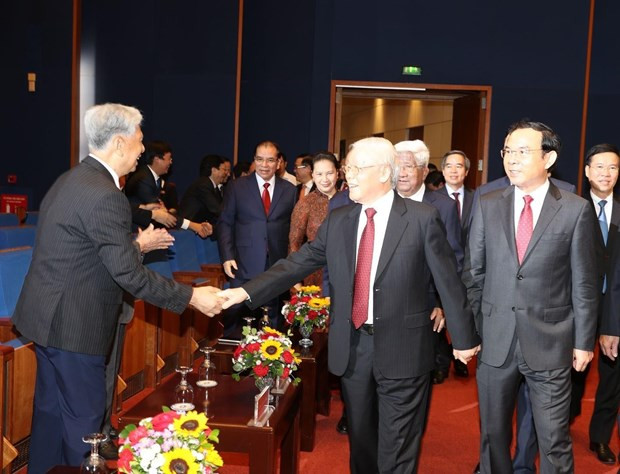 Tổng Bí thư, Chủ tịch nước Nguyễn Phú Trọng, Thủ tướng Nguyễn Xuân Phúc và các đồng chí lãnh đạo, nguyên lãnh đạo Đảng, Nhà nước dự Lễ kỷ niệm. (Ảnh: Trí Dũng/TTXVN) Tổng Bí thư, Chủ tịch nước Nguyễn Phú Trọng, Thủ tướng Nguyễn Xuân Phúc và các đồng chí lãnh đạo, nguyên lãnh đạo Đảng, Nhà nước dự Lễ kỷ niệm. (Ảnh: Trí Dũng/TTXVN)