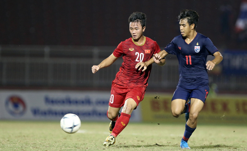 U18 Việt Nam phải cổ vũ U18 Thái Lan và U18 Singapore. U18 Việt Nam phải cổ vũ U18 Thái Lan và U18 Singapore.