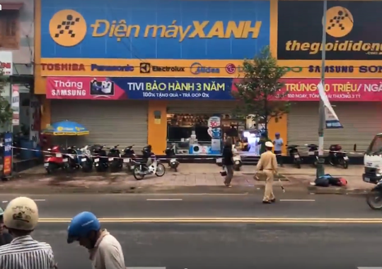 Bảo vệ đâm chết nữ quản lý Điện Máy Xanh