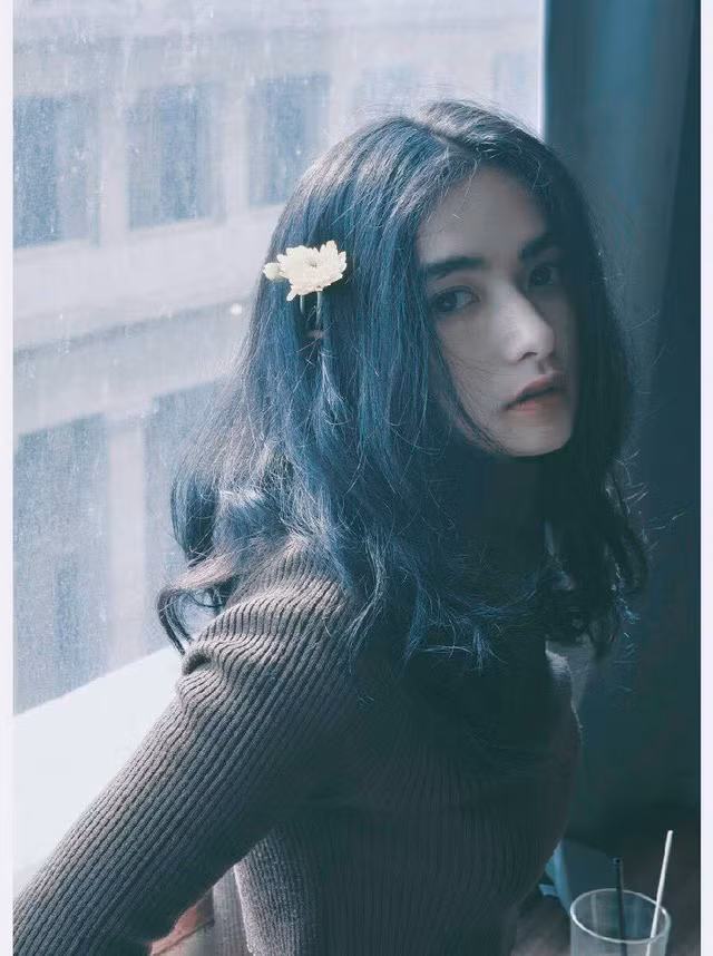 Từ nhỏ, Thanh Thảo đã được những người hàng xóm nhận xét giống con gái nước ngoài, kể từ đó Thảo cũng quen với việc được nhận xét giống con lai.