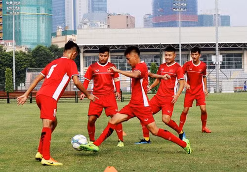 U.19 Việt Nam rơi vào bảng C khá nặng với Hàn Quốc, Jordan và Úc ở vòng chung kết U.19 châu Á (ảnh: Đoàn Nhật)