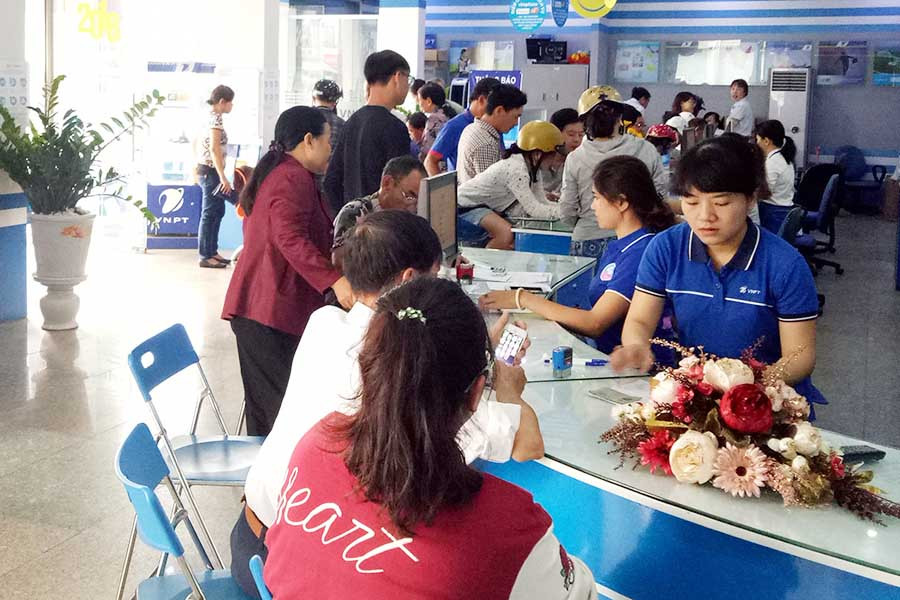 VinaPhone sẵn sàng chuyển mã mạng thuê bao di động 11 số sang 10 số. Ảnh: Ngọc Sang VinaPhone sẵn sàng chuyển mã mạng thuê bao di động 11 số sang 10 số. Ảnh: Ngọc Sang