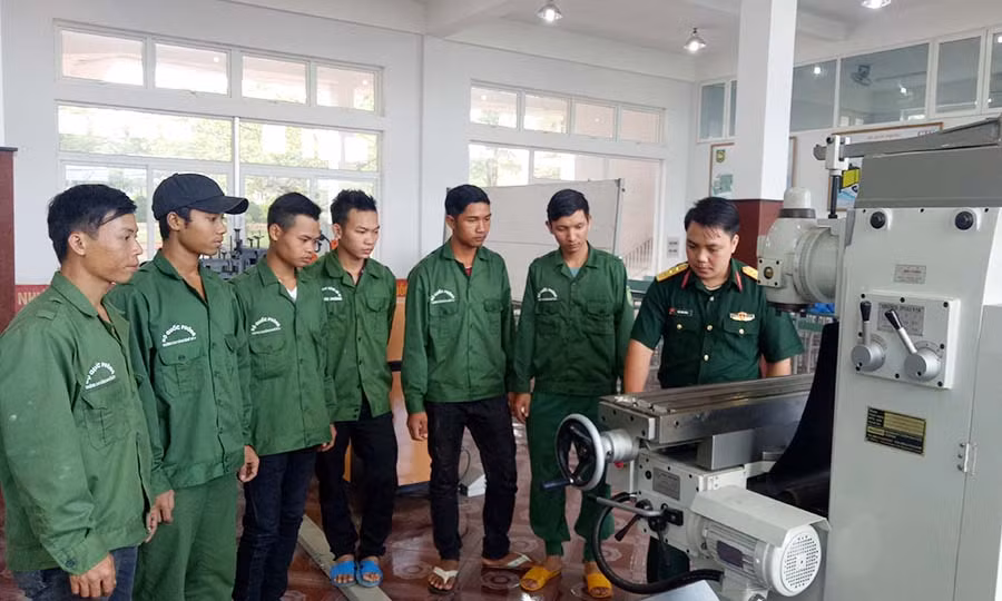  Quân nhân xuất ngũ học tập tại Trường Cao đẳng Nghề số 21 (Bộ Quốc phòng). Ảnh: Vĩnh Hoàng
