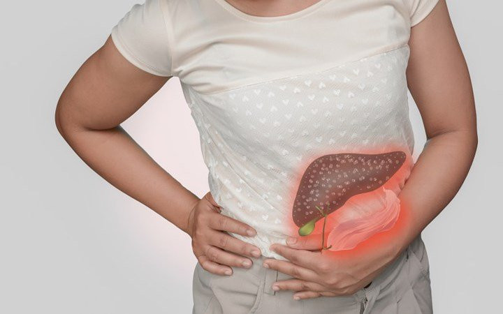 Biểu hiện đầu tiên của viêm tụy cấp là đau bụng