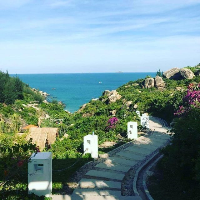  Tản bộ với con đường bậc thang uốn lượn một cách mềm mại theo sườn núi - một góc tuyệt vời để cảm nhận như đang lạc bước đến xứ sở kim chi xinh đẹp. Ảnh: Tường Quyên