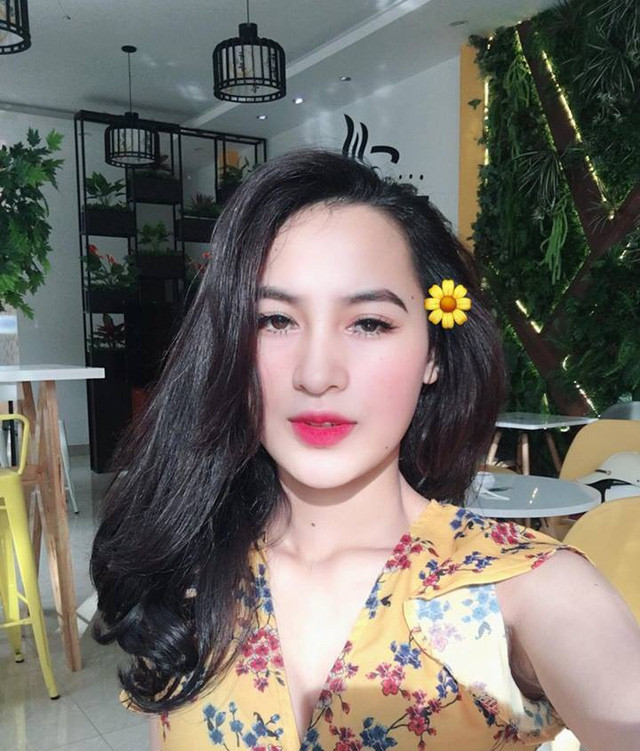 Cô bạn rất hâm mộ Hoa hậu H'Hen Niê và cho rằng việc H'Hen Niê đăng quang chính là động lực để các cô gái dân tộc thiểu số như Duyên tự tin hơn, thể hiện khả năng của mình. Cô bạn rất hâm mộ Hoa hậu H'Hen Niê và cho rằng việc H'Hen Niê đăng quang chính là động lực để các cô gái dân tộc thiểu số như Duyên tự tin hơn, thể hiện khả năng của mình.