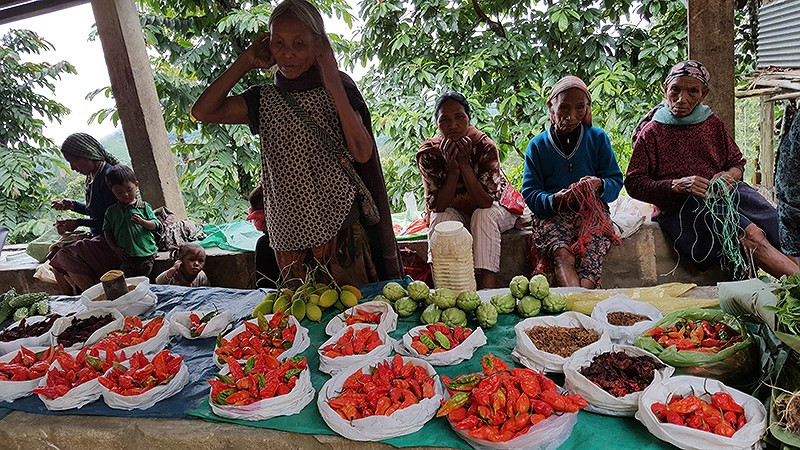 Người Nagaland rất thích ăn cay. Người Nagaland rất thích ăn cay.