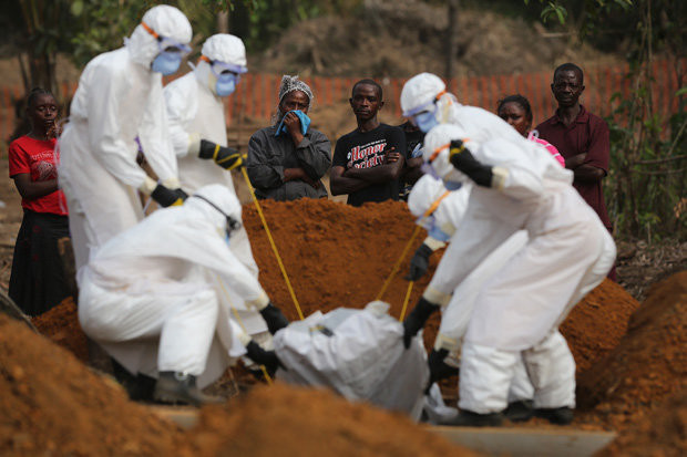 Ebola là một loại virus chết người, đem lại những triệu chứng đau đớn cho nạn nhân. Ảnh: Getty.