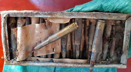 Hộp chứa đạn 12 ly 7 được phát hiện  Hộp chứa đạn 12 ly 7 được phát hiện