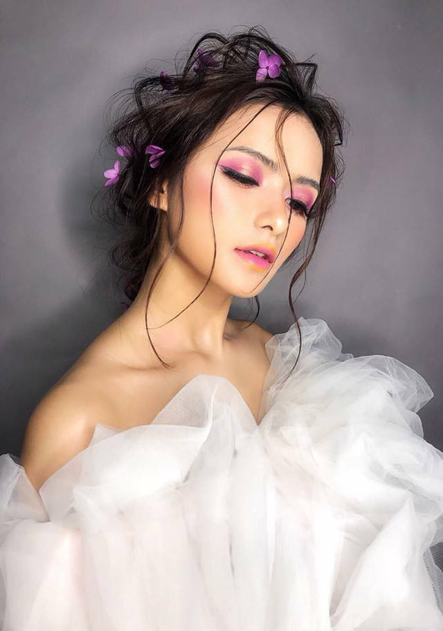 “Mình cảm thấy thích thú với vẻ ngoài đặc biệt của bản thân vì thật ra mình là con gái Việt 100% nhưng may mắn lại sở hữu gương mặt có nét lai.