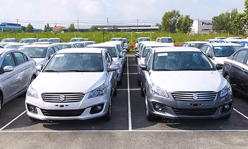 Suzuki Ciaz nhập khẩu Thái Lan về Việt Nam.